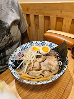 Tonkutsu Kurogoma Ninniku Ramen